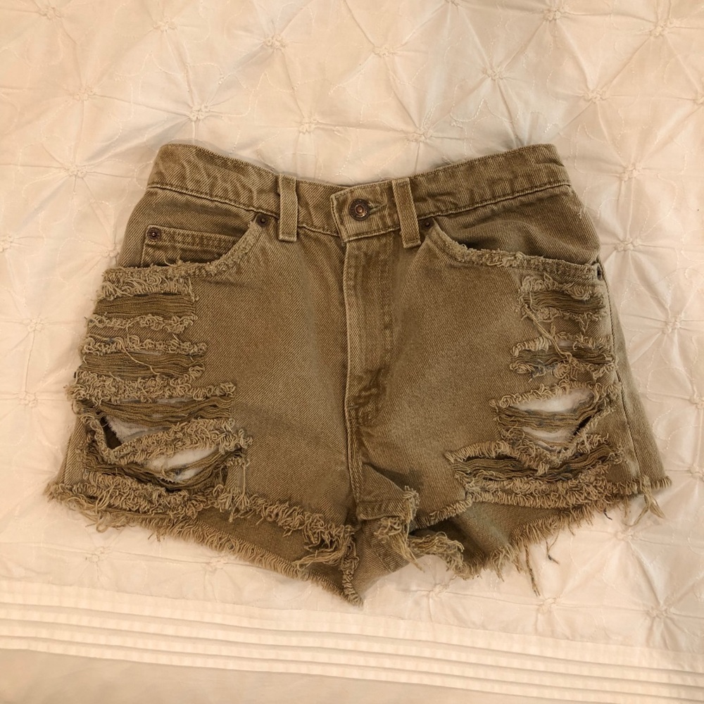 Levi’s High-Rise Shorts